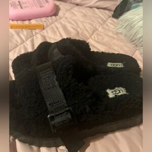 UGG Fluffita Black Fluffy Platform Slipper Slides